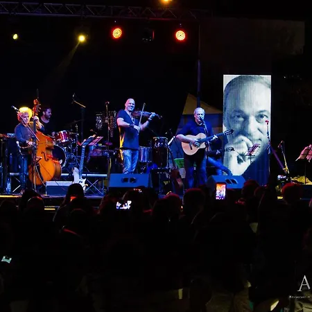 אתר נופש Acrie Lifestyle מאטינו